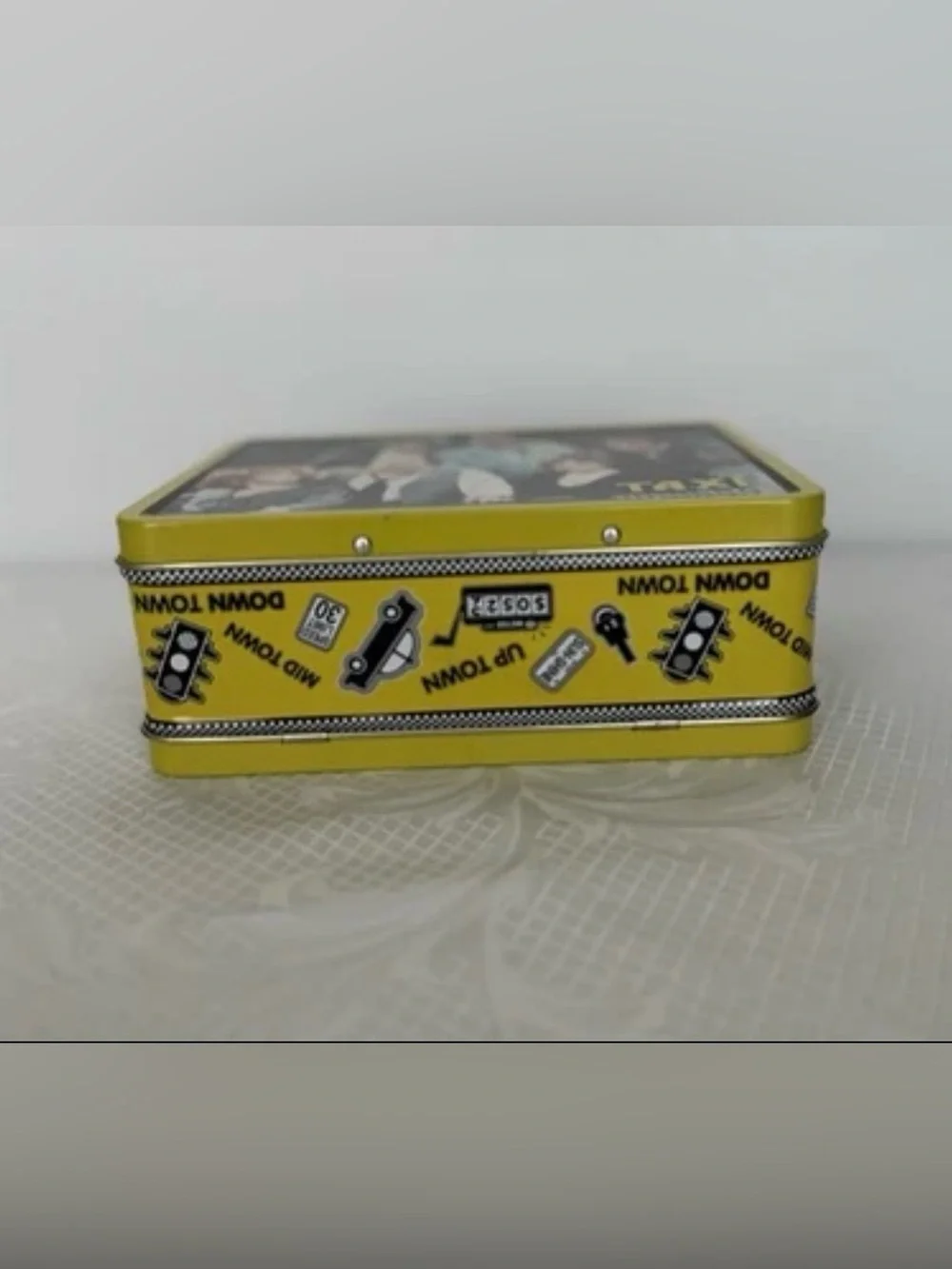 Vintage 1980s Taxi Tv Show Cast Metal  Lunchbox - Retro Yellow Tin